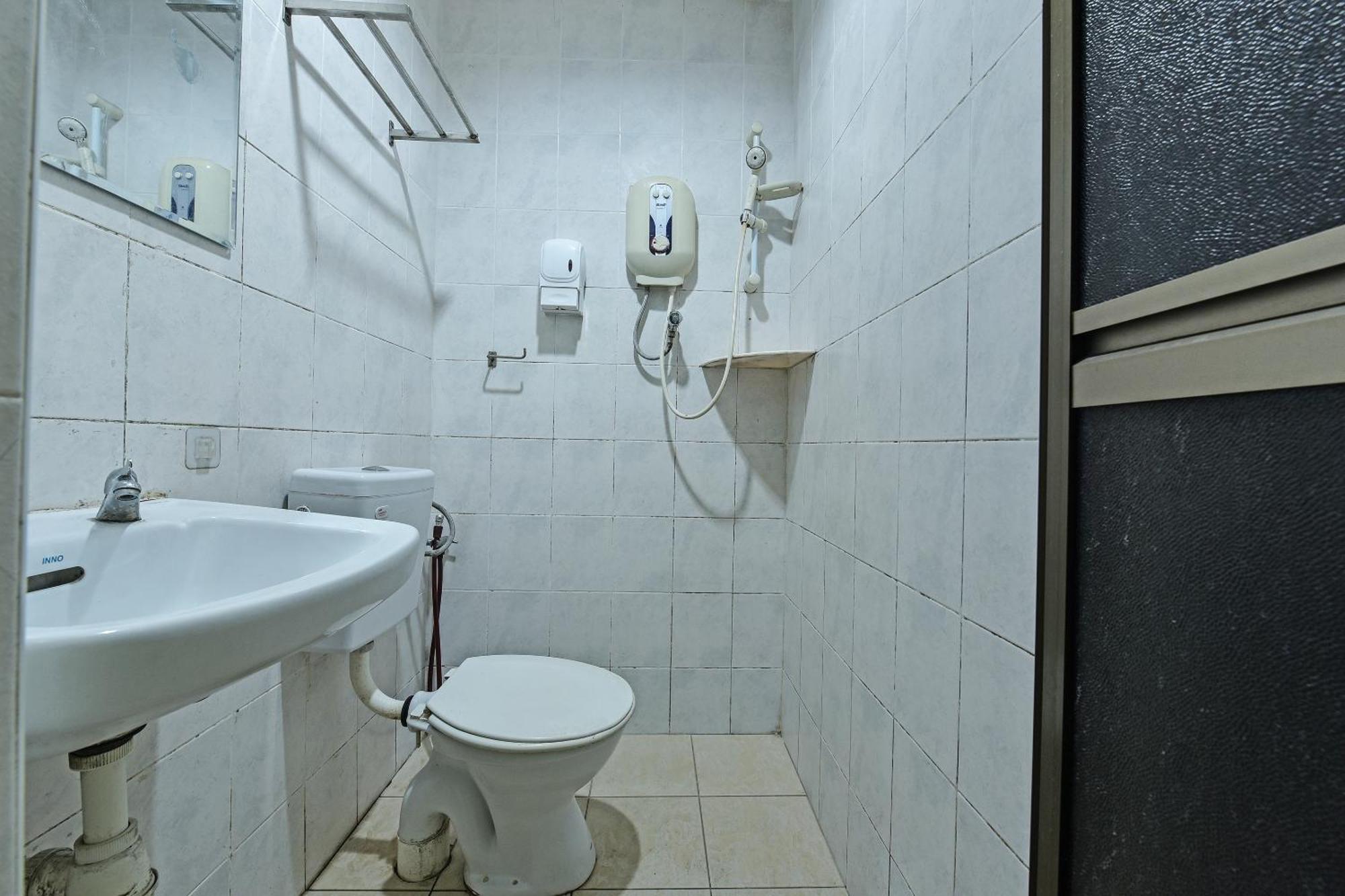 Super Oyo 44036 Hotel De Perdana Hill Batu Pahat Εξωτερικό φωτογραφία