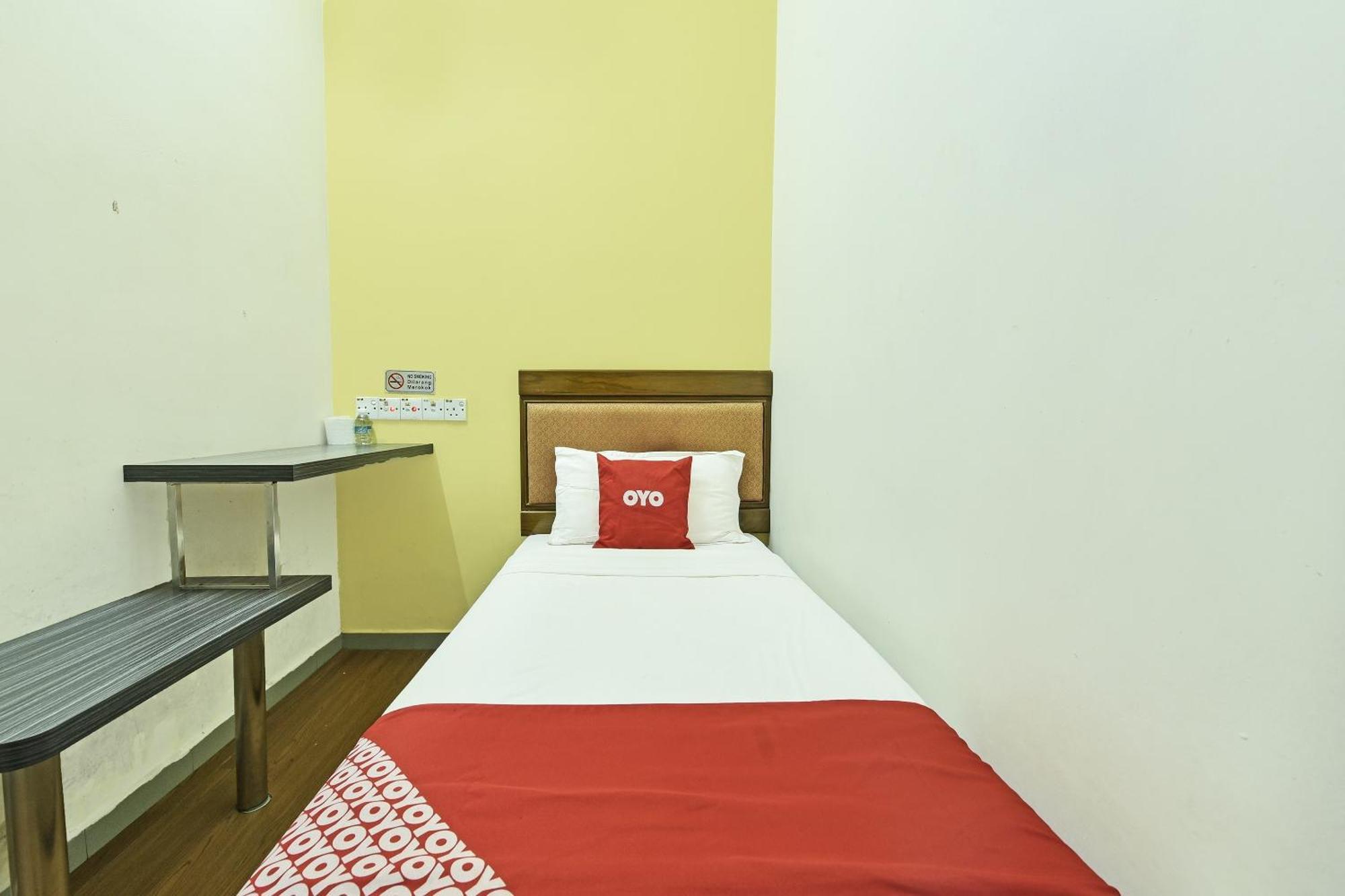 Super Oyo 44036 Hotel De Perdana Hill Batu Pahat Εξωτερικό φωτογραφία