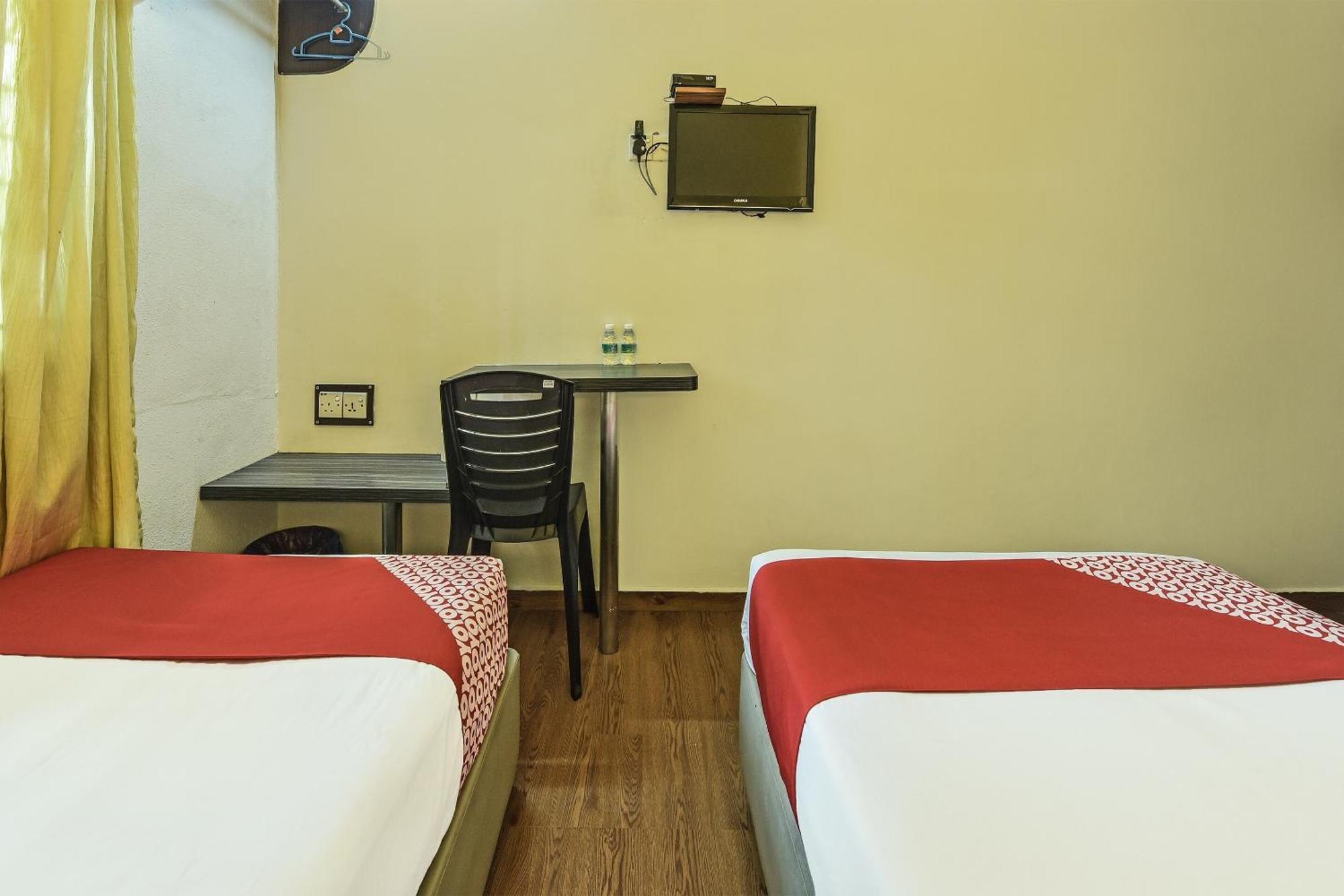 Super Oyo 44036 Hotel De Perdana Hill Batu Pahat Εξωτερικό φωτογραφία