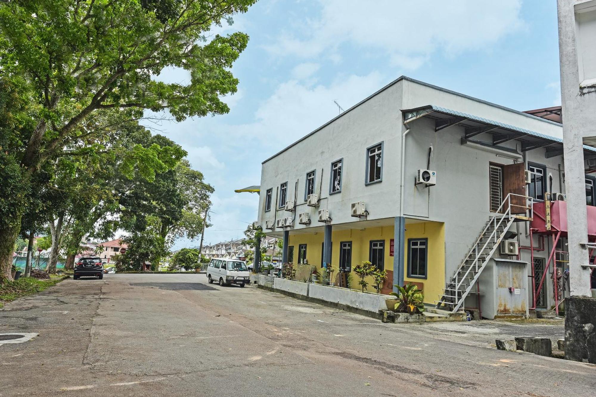 Super Oyo 44036 Hotel De Perdana Hill Batu Pahat Εξωτερικό φωτογραφία