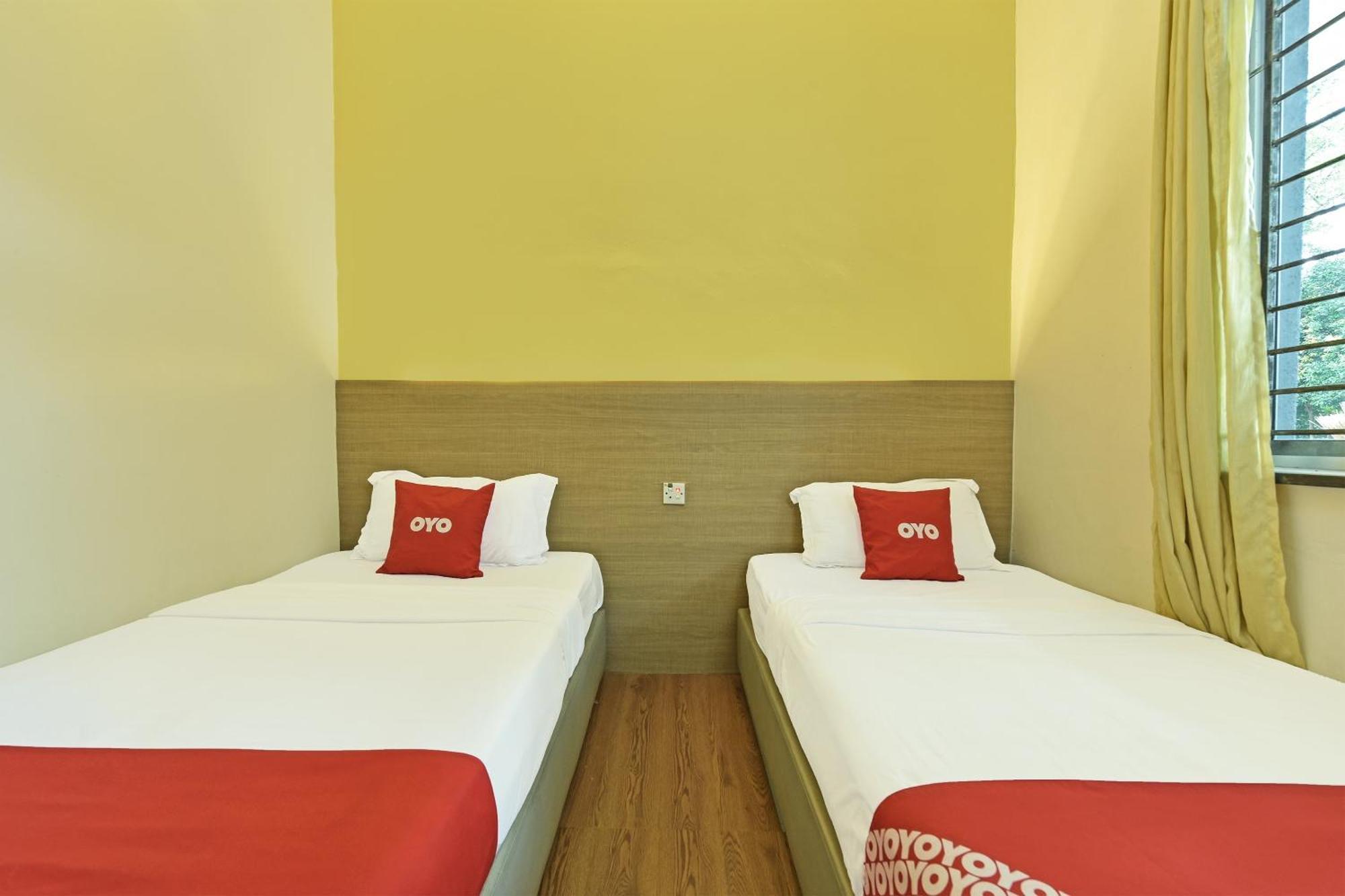 Super Oyo 44036 Hotel De Perdana Hill Batu Pahat Εξωτερικό φωτογραφία