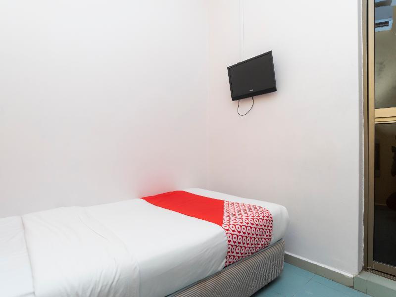Super Oyo 44036 Hotel De Perdana Hill Batu Pahat Εξωτερικό φωτογραφία